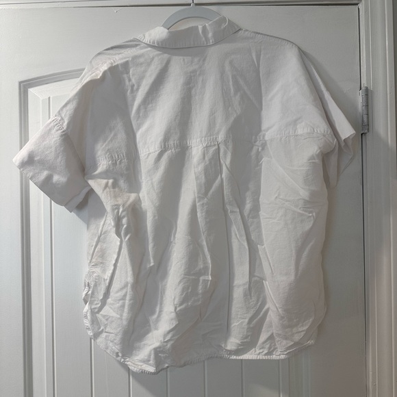 Madewell crisp white boxy button up blouse. Work wear perfect - Picture 3 of 3